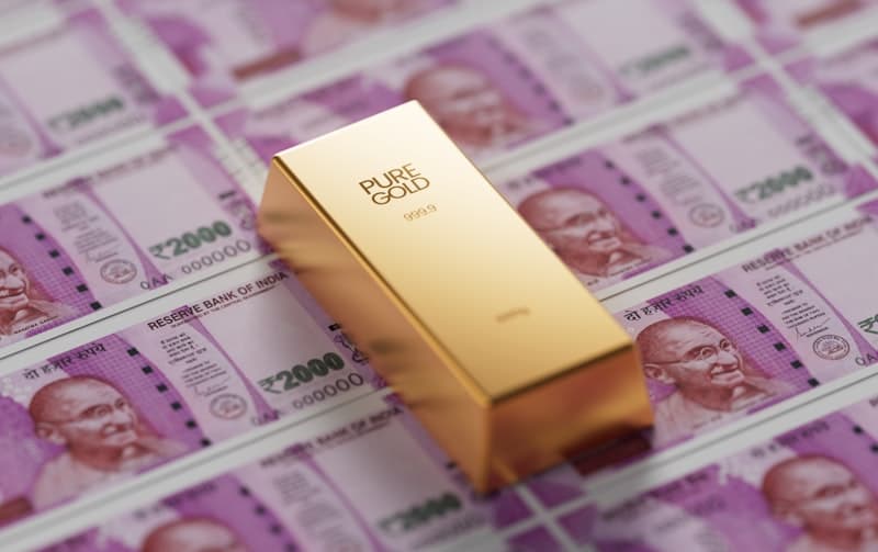Gold Price Forecast: Moving Averages Signal a Corrective Decline Amid Macro Shifts
