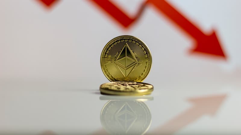Bitcoin Breakout Signals, Ethereum Stability, and Altcoin Outlook – Mid‑Week Crypto Deep Dive