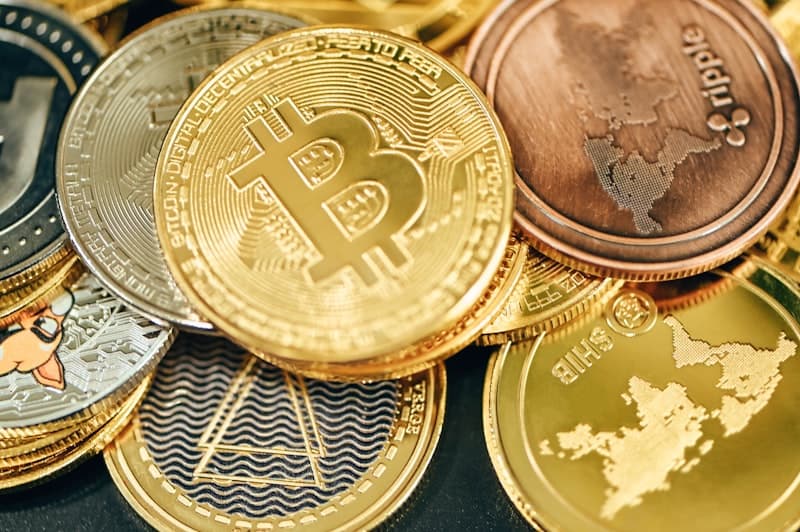 Bitcoin Holds Support at $63k, Ethereum Near $1.85k: Mid‑Week Crypto Deep Dive